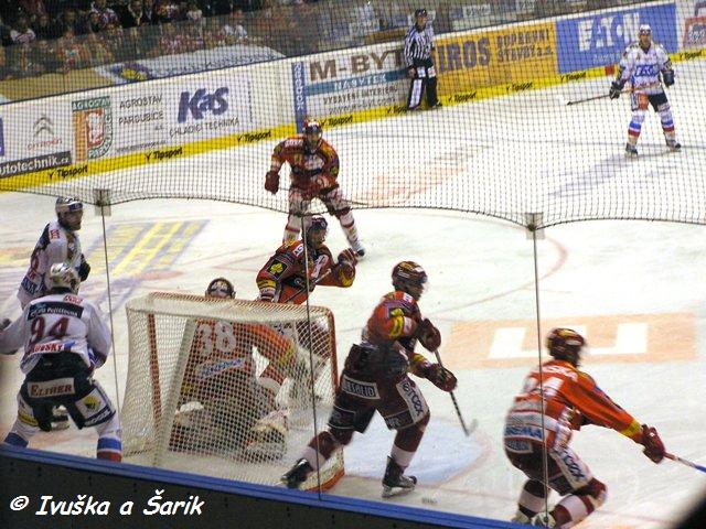 Pardubice vs. Slavia 13.11.2009 117.jpg