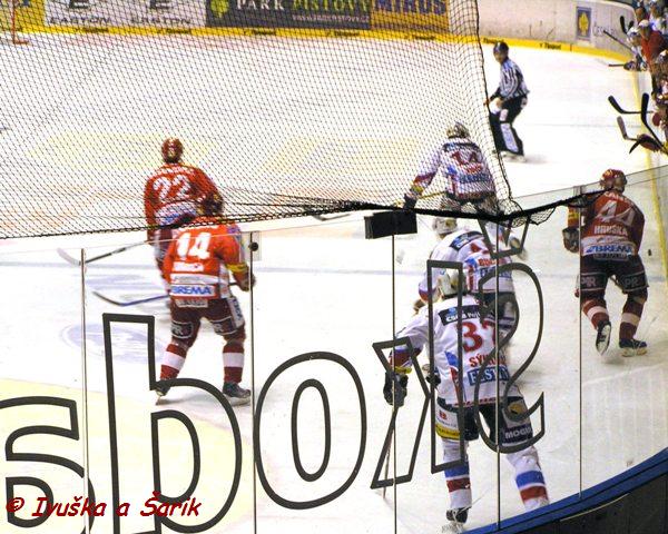 Pardubice vs. Slavia 13.11.2009 118.jpg